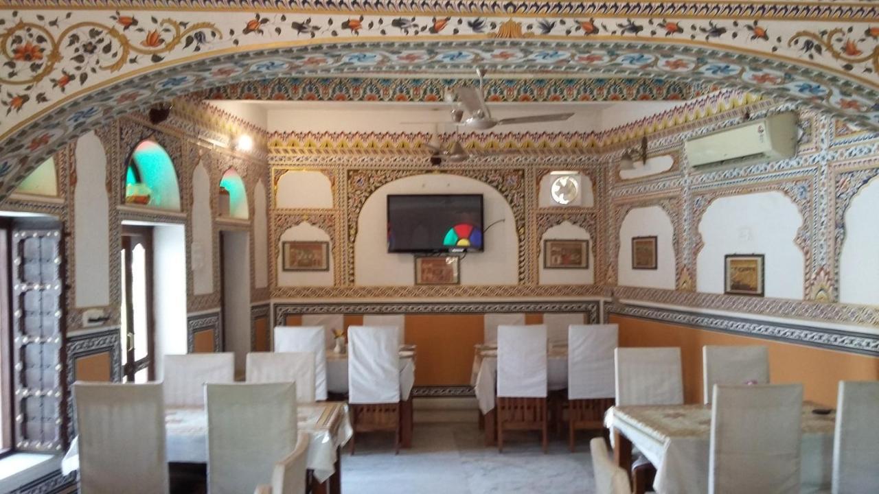 Hotel Radhika Haveli, Mandawa Mandāwa Eksteriør billede